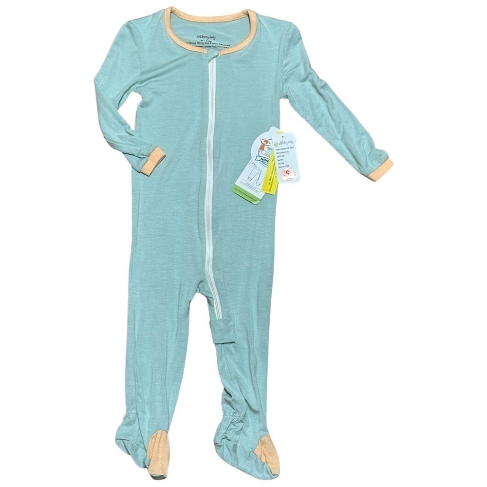 Silkberry Baby NWT size 12 months
